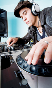 dj playing